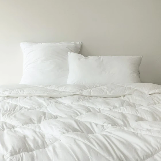 Couette légère synthétique - 200 g/m²