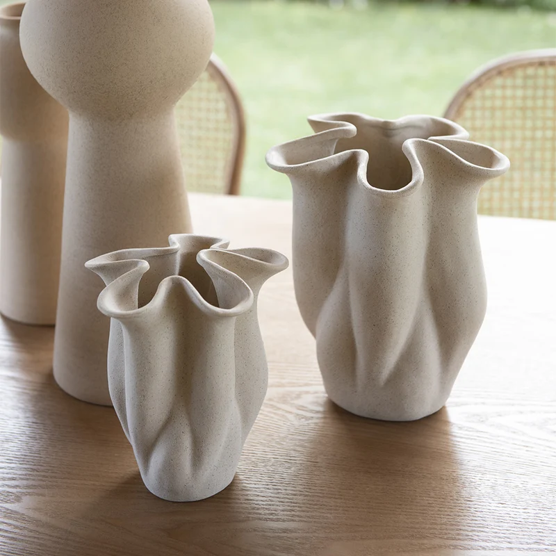 Vase - Céramique grège - FIORE - 20x19x24 cm