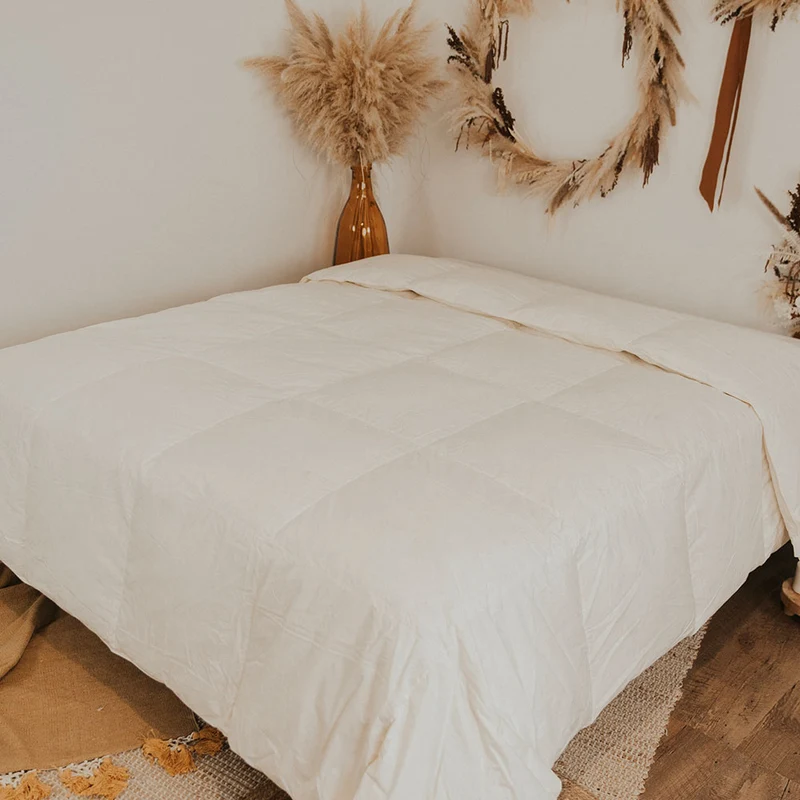 Couette Natura - Duvet et plumes - Chaude et légère - 4 cm d'épaisseur