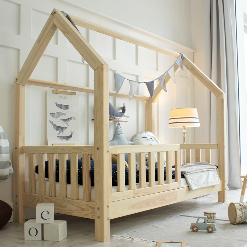 Lit cabane 80x160 barrière et sommier inclus pieds 10 cm Daisy Bois
