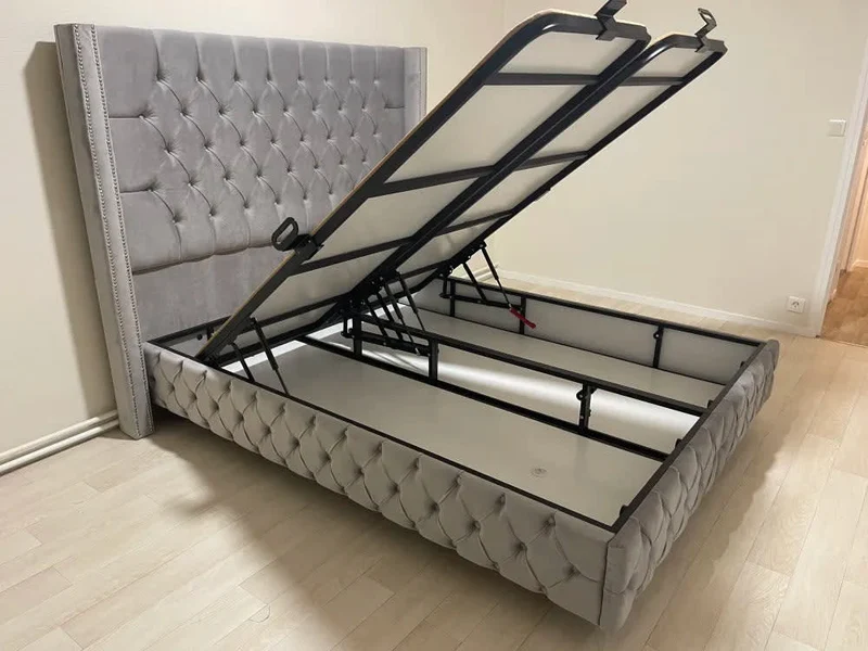 Lit coffre BOX clouté 160x200 cm