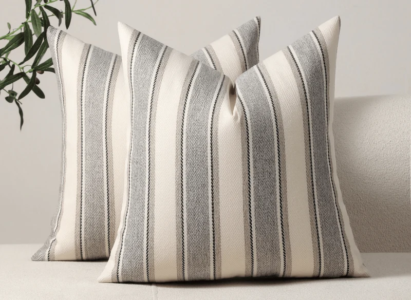 Coussin beige et gris à rayures 45x45 cm RIVIERA