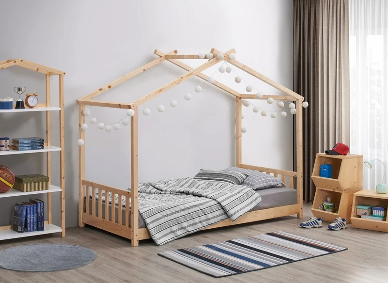 Lit cabane avec barreaux en bois 90 x 190 cm NIDOU