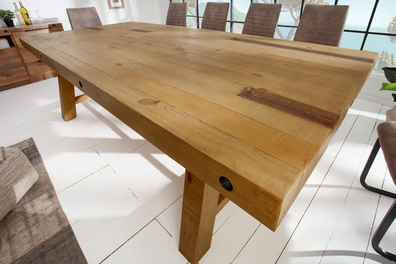 Table à manger solide FINCA 240 cm vintage marron en pin recyclé design industriel